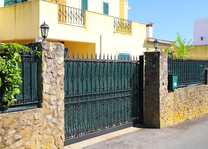 O Quadradinho טאווירה